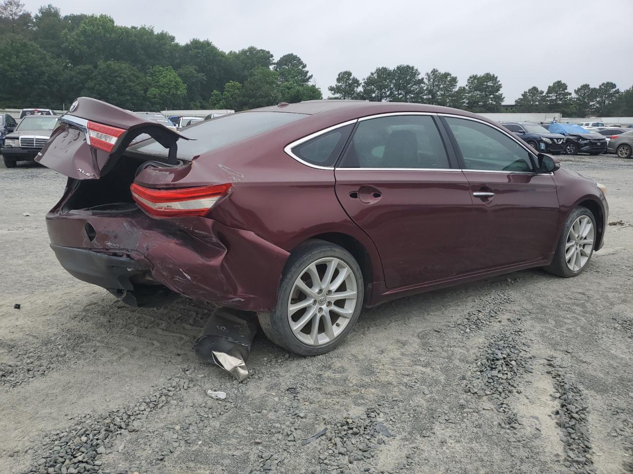 2013 TOYOTA AVALON BASE photo 3