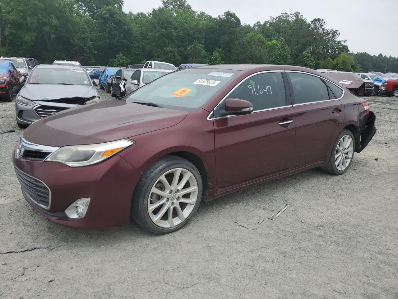 2013 TOYOTA AVALON