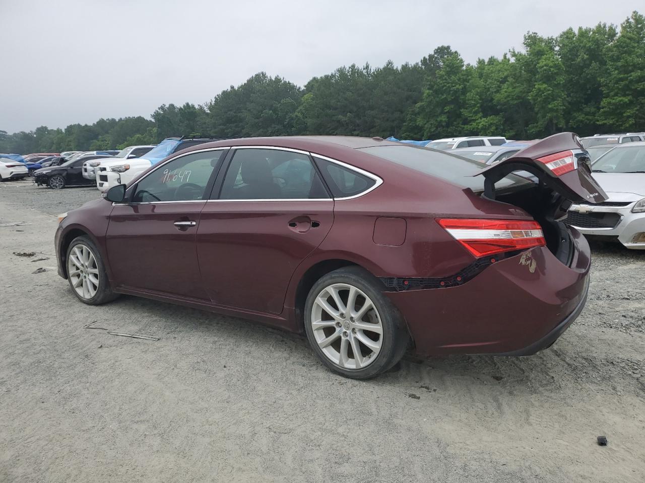 2013 TOYOTA AVALON BASE photo 2