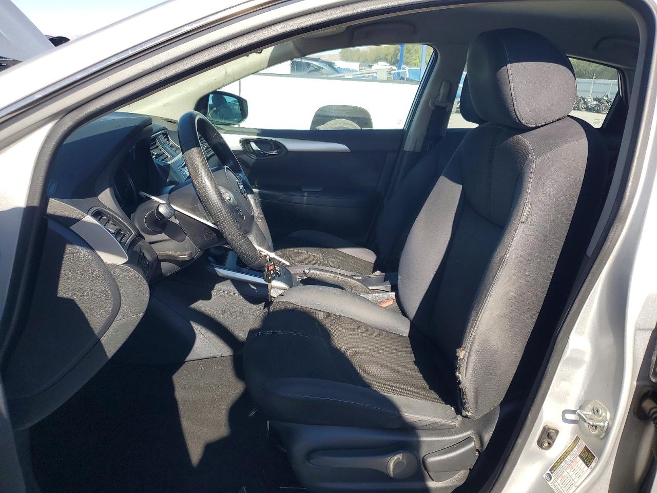 2018 NISSAN SENTRA S photo 13