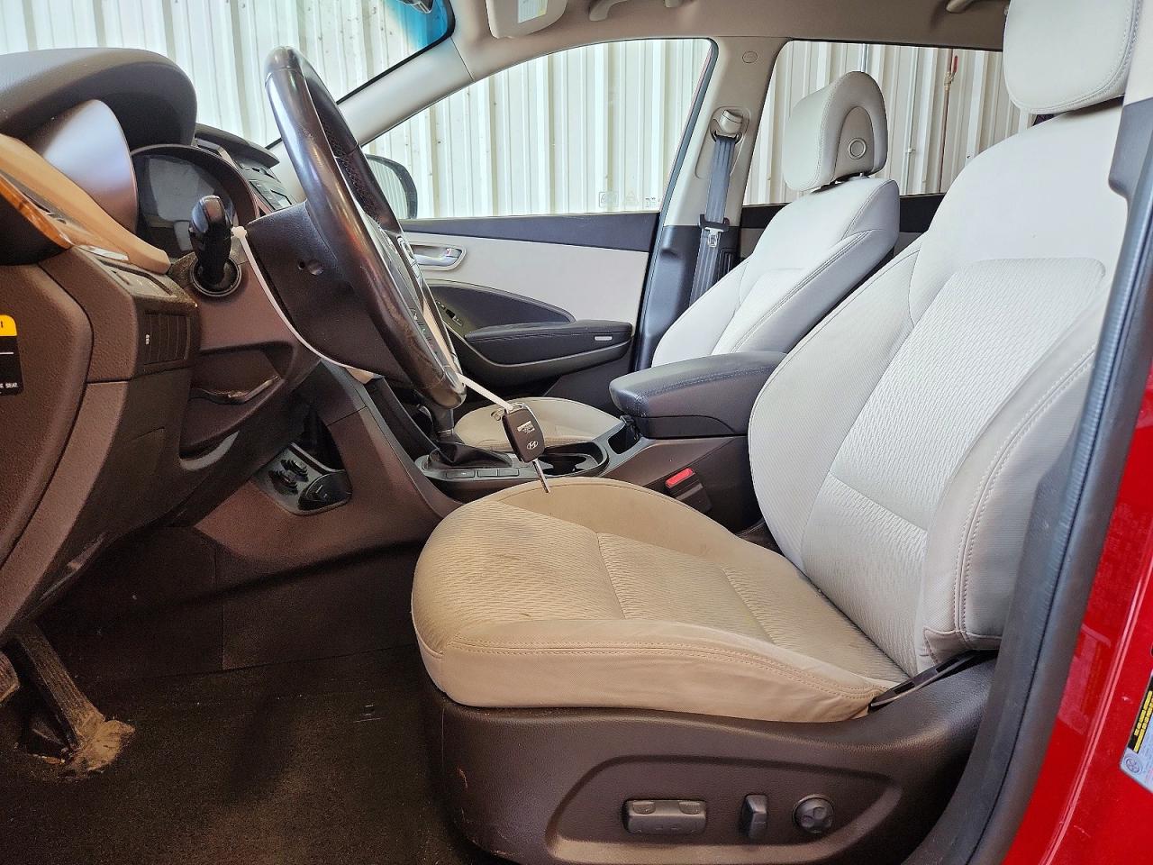 2014 HYUNDAI SANTA FE GLS photo 19