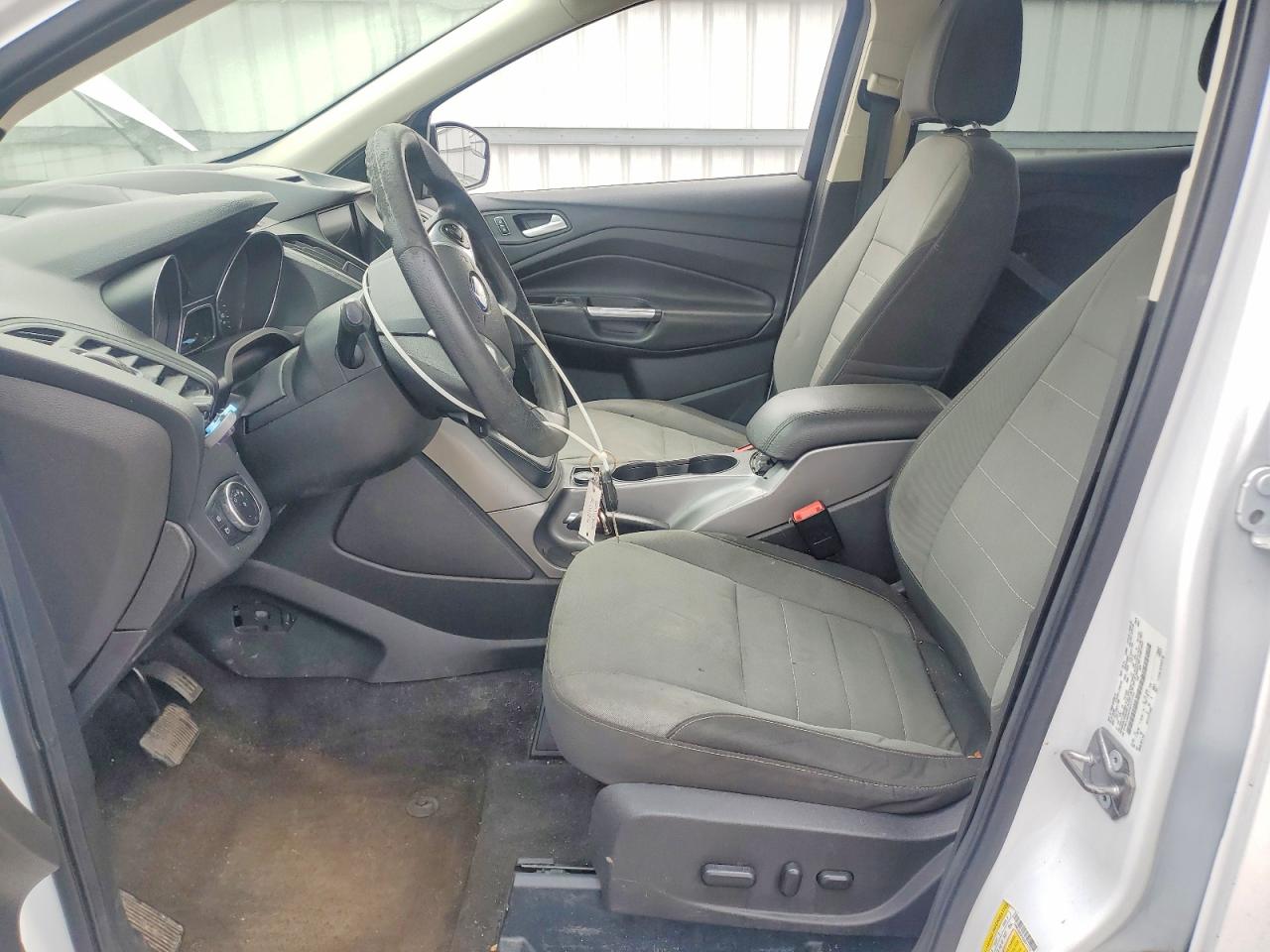2016 FORD ESCAPE SE photo 13