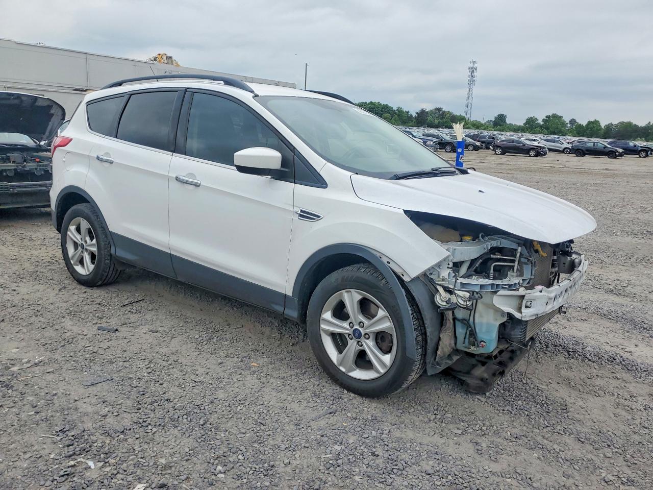 2016 FORD ESCAPE SE photo 7