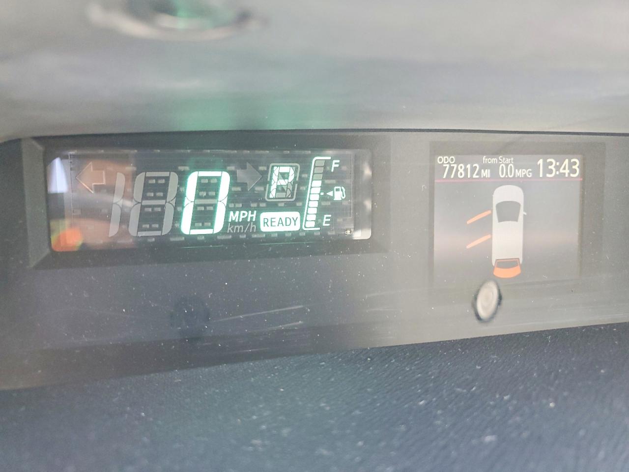2012 TOYOTA PRIUS C TWO photo 17