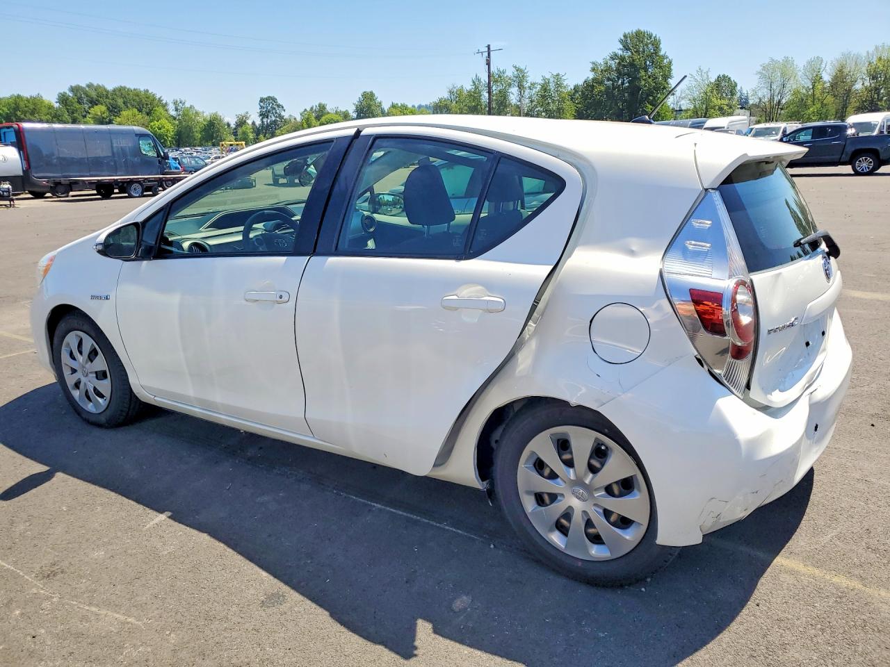 2012 TOYOTA PRIUS C TWO photo 3