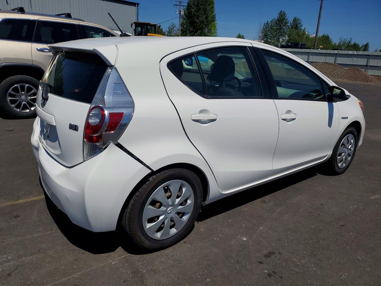 2012 TOYOTA PRIUS C TWO photo 5
