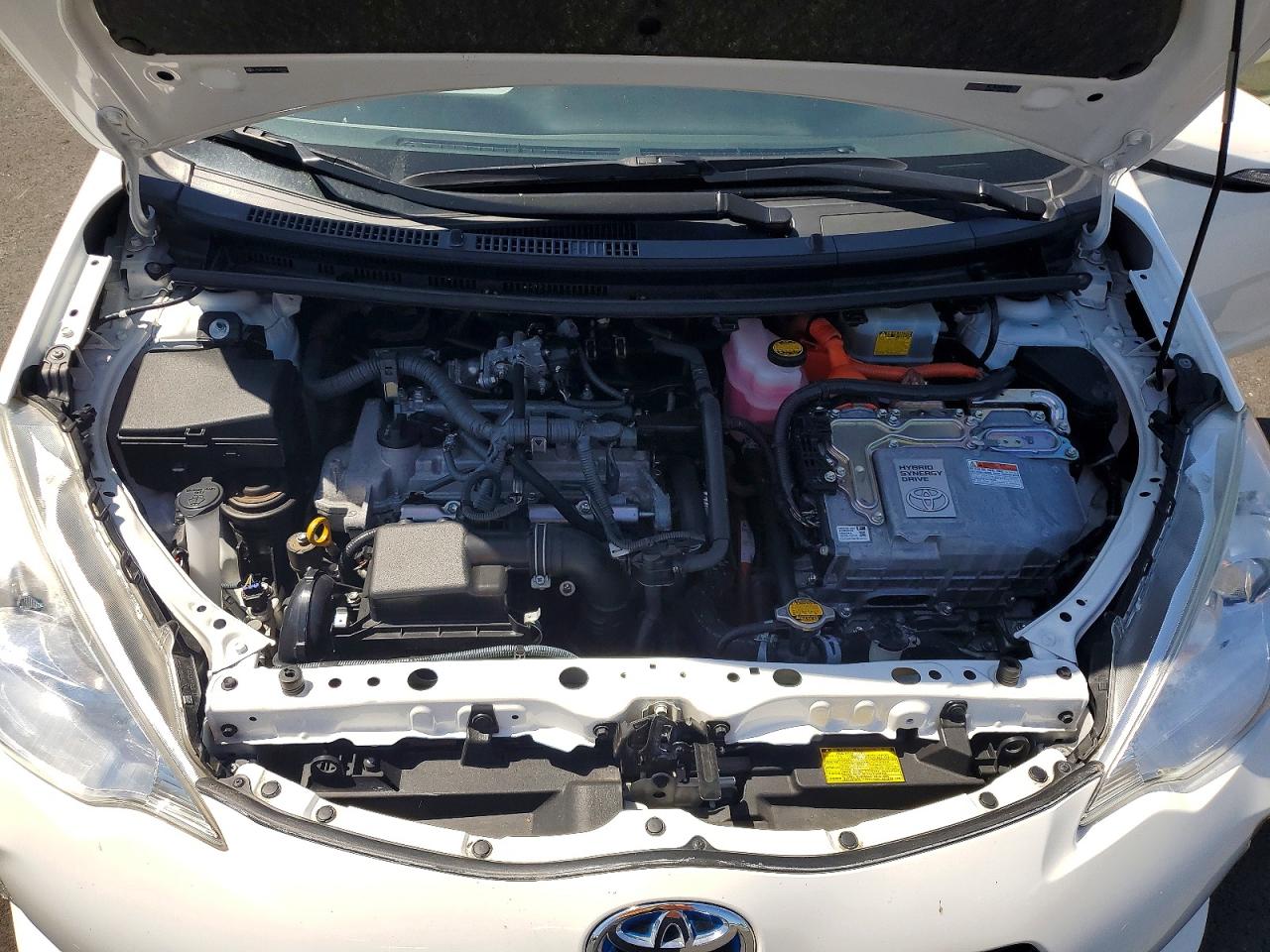 2012 TOYOTA PRIUS C TWO photo 21