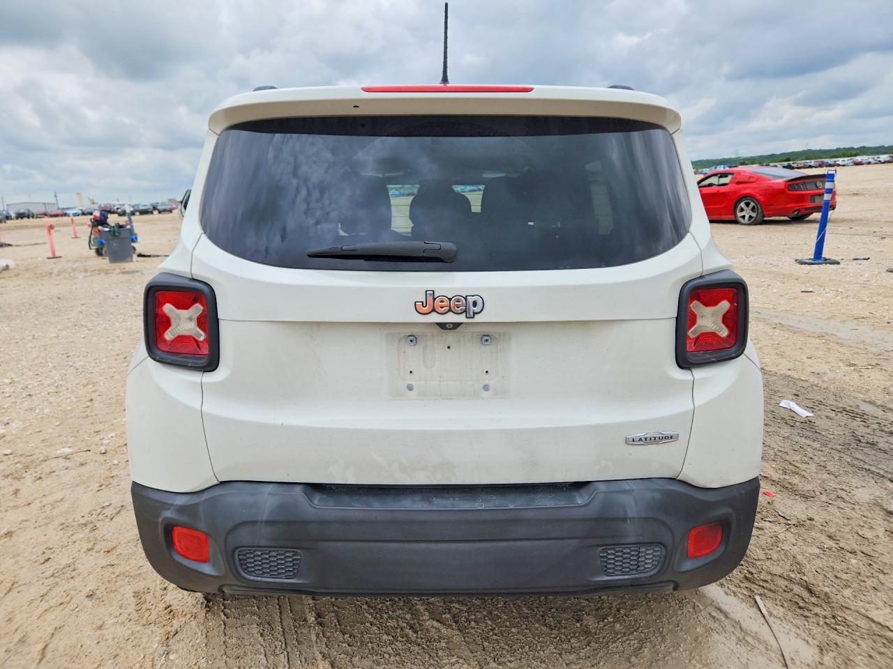 2015 JEEP RENEGADE LATITUDE photo 11