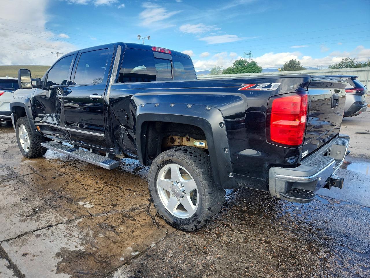 2015 CHEVROLET SILVERADO K2500 HEAVY DUTY LTZ photo 4