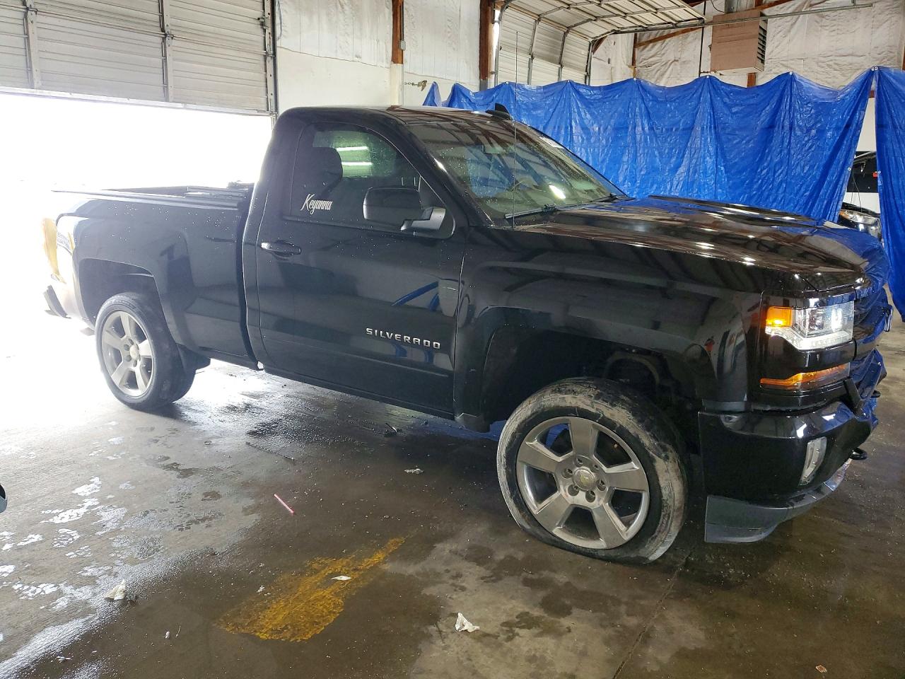 2017 CHEVROLET SILVERADO K1500 LT photo 4