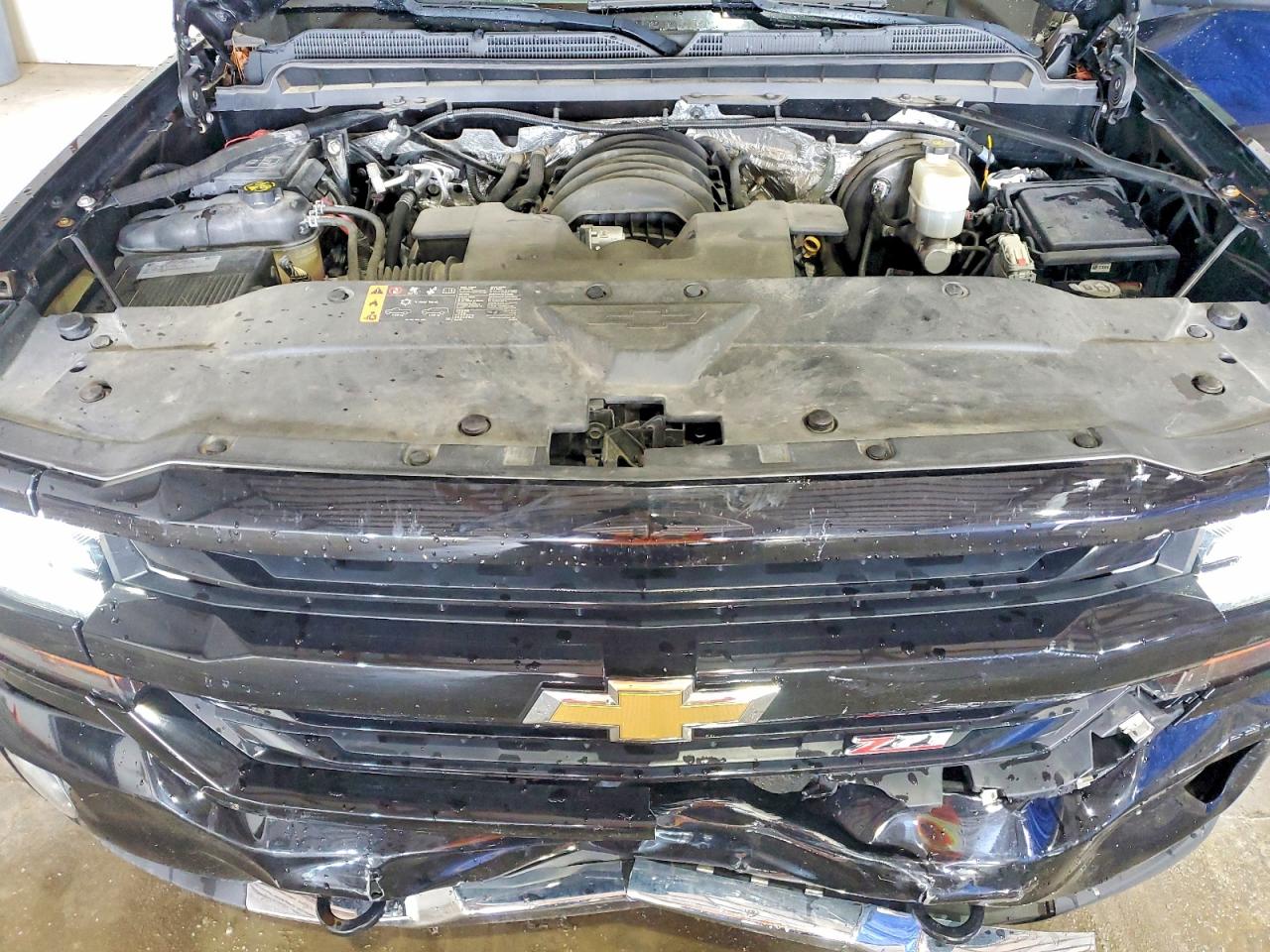 2017 CHEVROLET SILVERADO K1500 LT photo 11