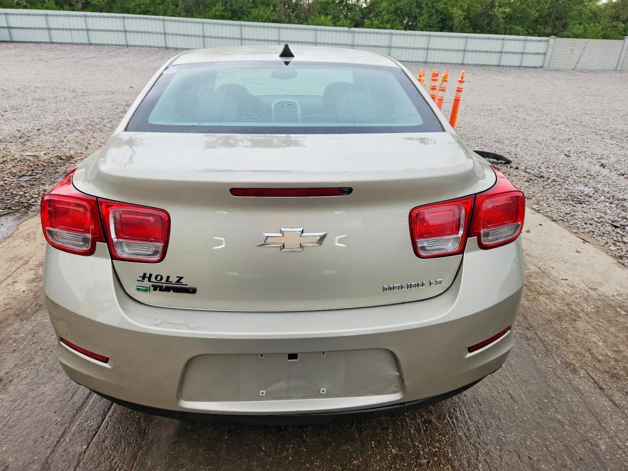 2014 CHEVROLET MALIBU LS photo 11