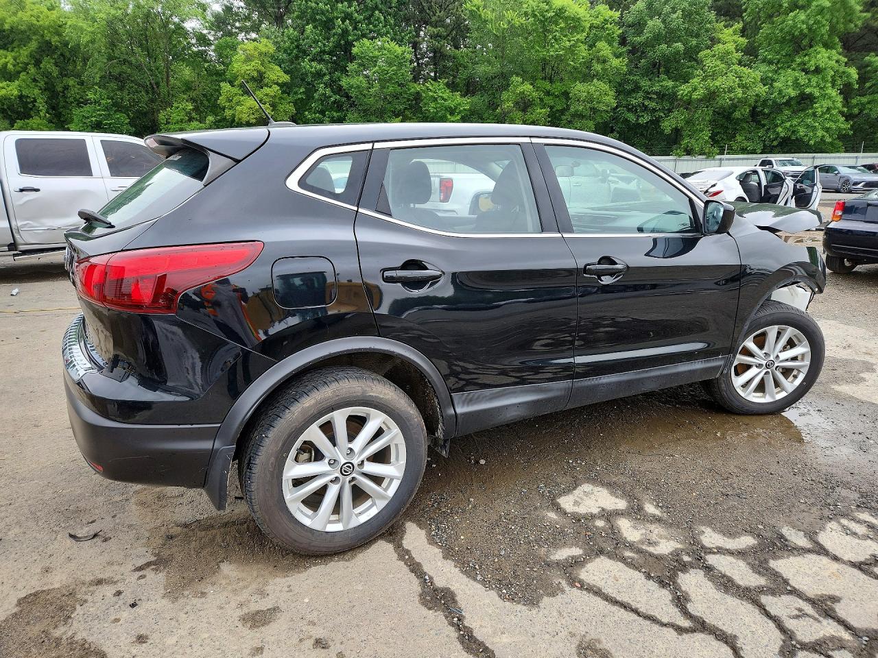 2019 NISSAN ROGUE SPORT S photo 7