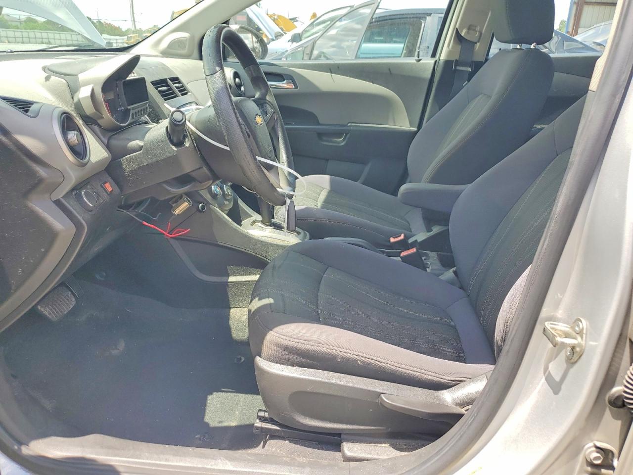 2014 CHEVROLET SONIC LT photo 19