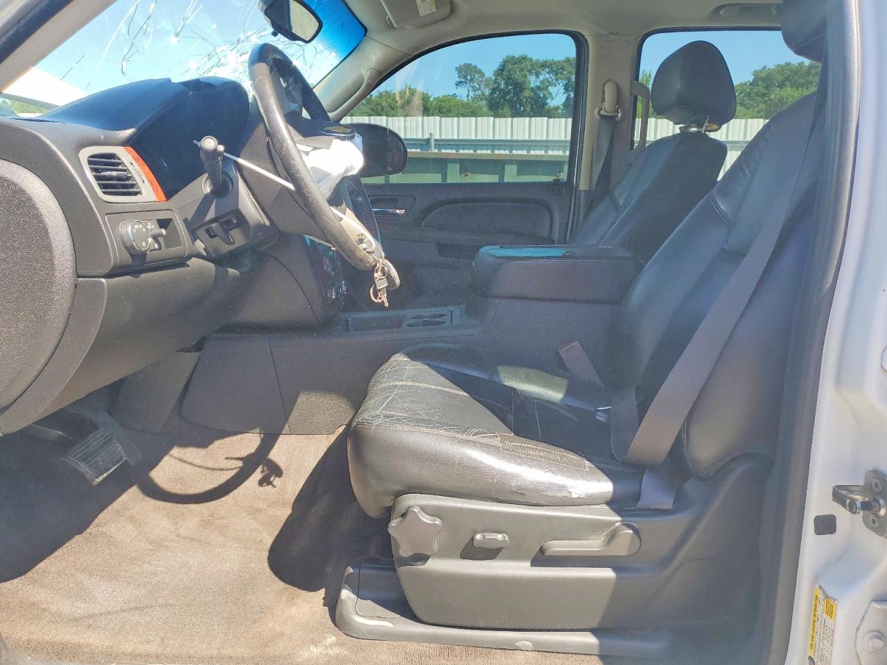2011 CHEVROLET TAHOE C1500 LT photo 7