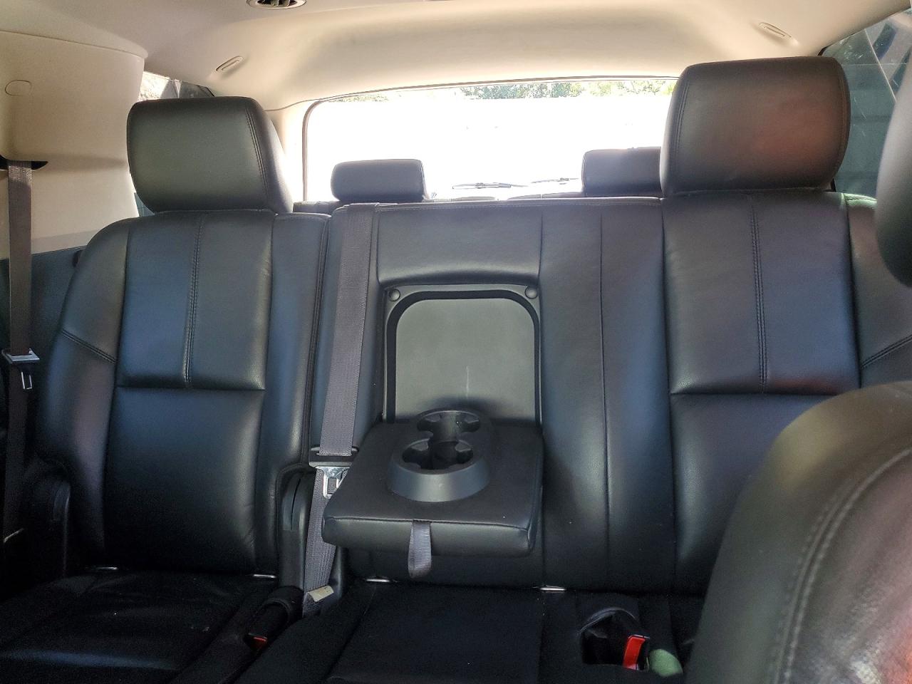 2011 CHEVROLET TAHOE C1500 LT photo 10