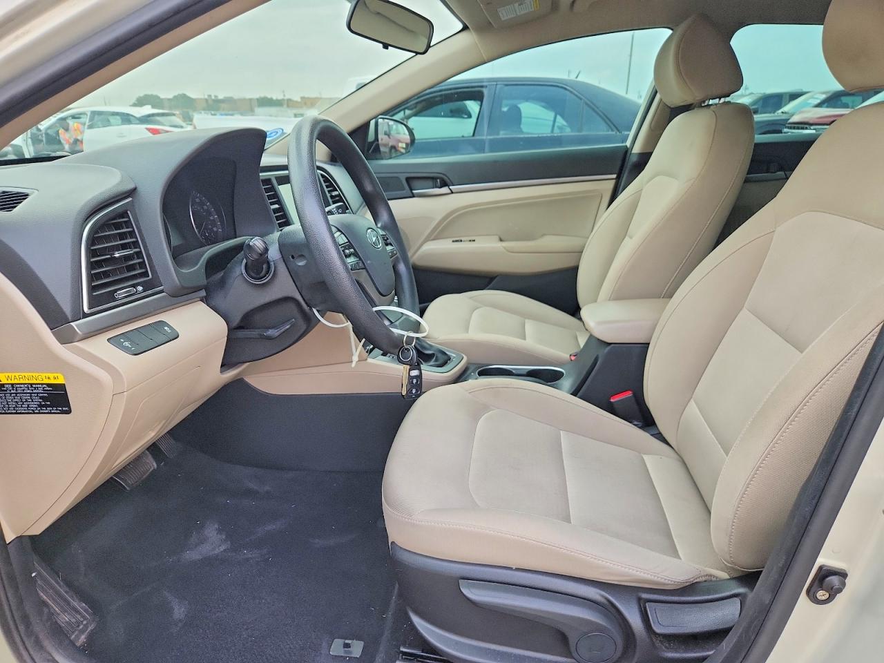 2017 HYUNDAI ELANTRA SE photo 19