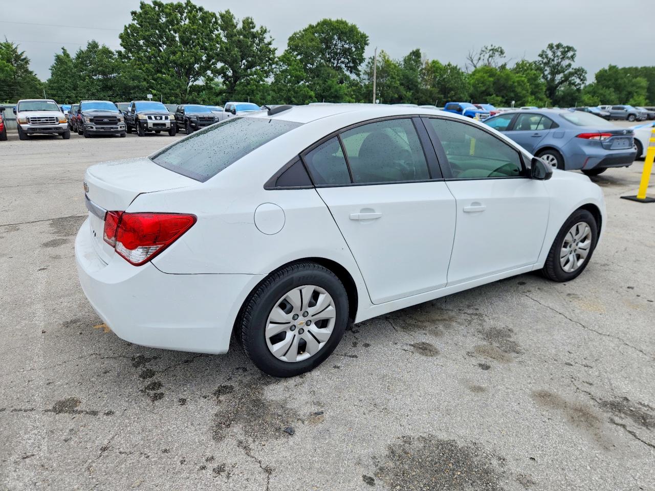 2016 CHEVROLET CRUZE LIMITED LS photo 3