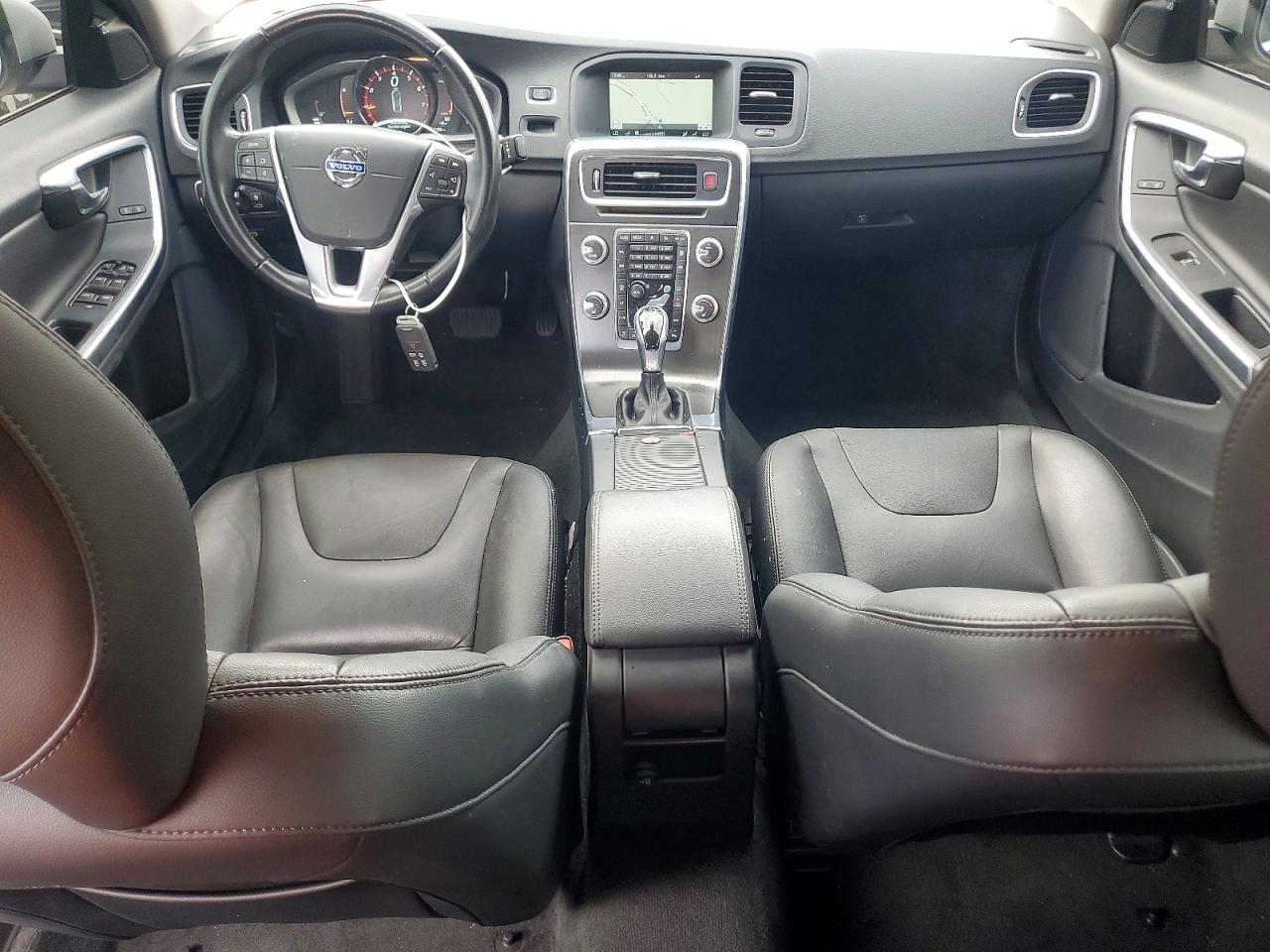 2015 VOLVO S60 PREMIER photo 22