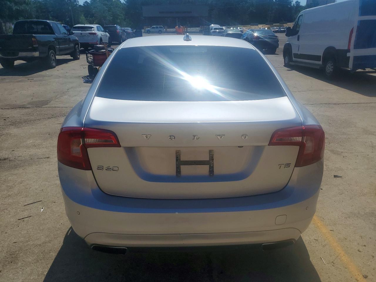 2015 VOLVO S60 PREMIER photo 16