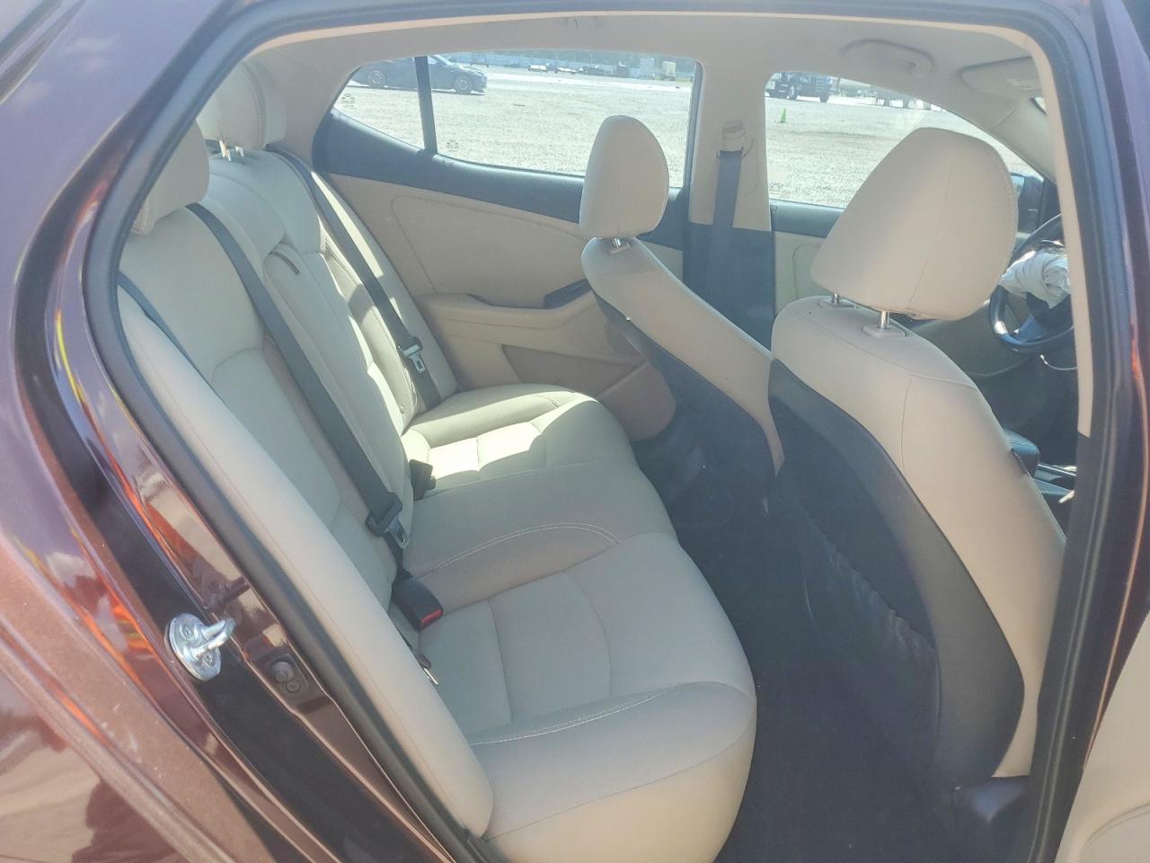 2014 KIA OPTIMA LX photo 19