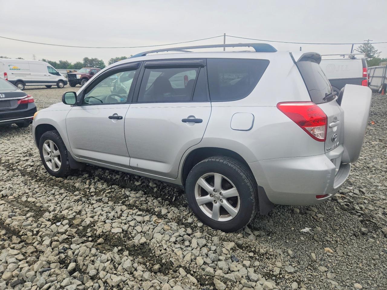 2006 TOYOTA RAV4 BASE photo 3