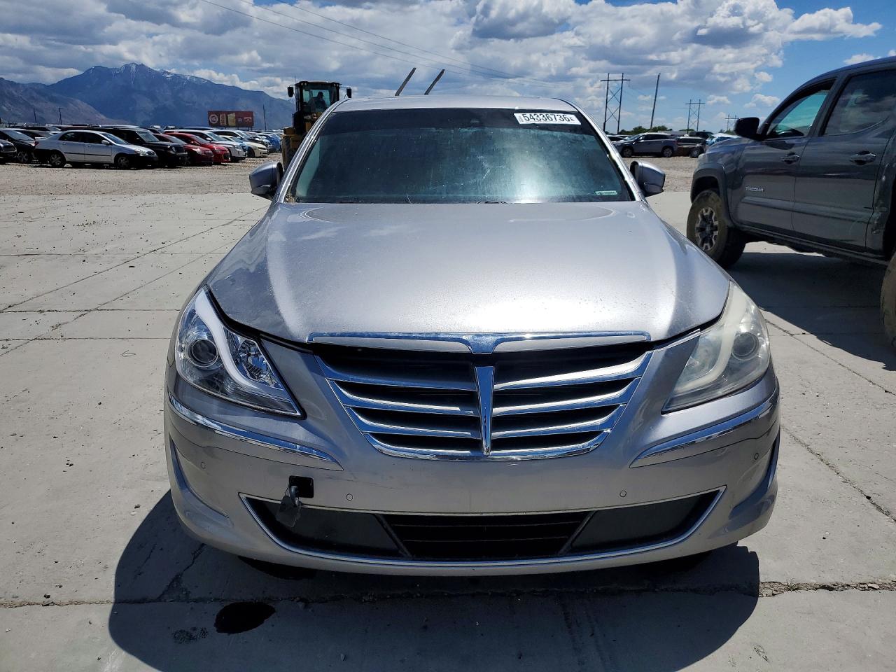 2012 HYUNDAI GENESIS photo 13