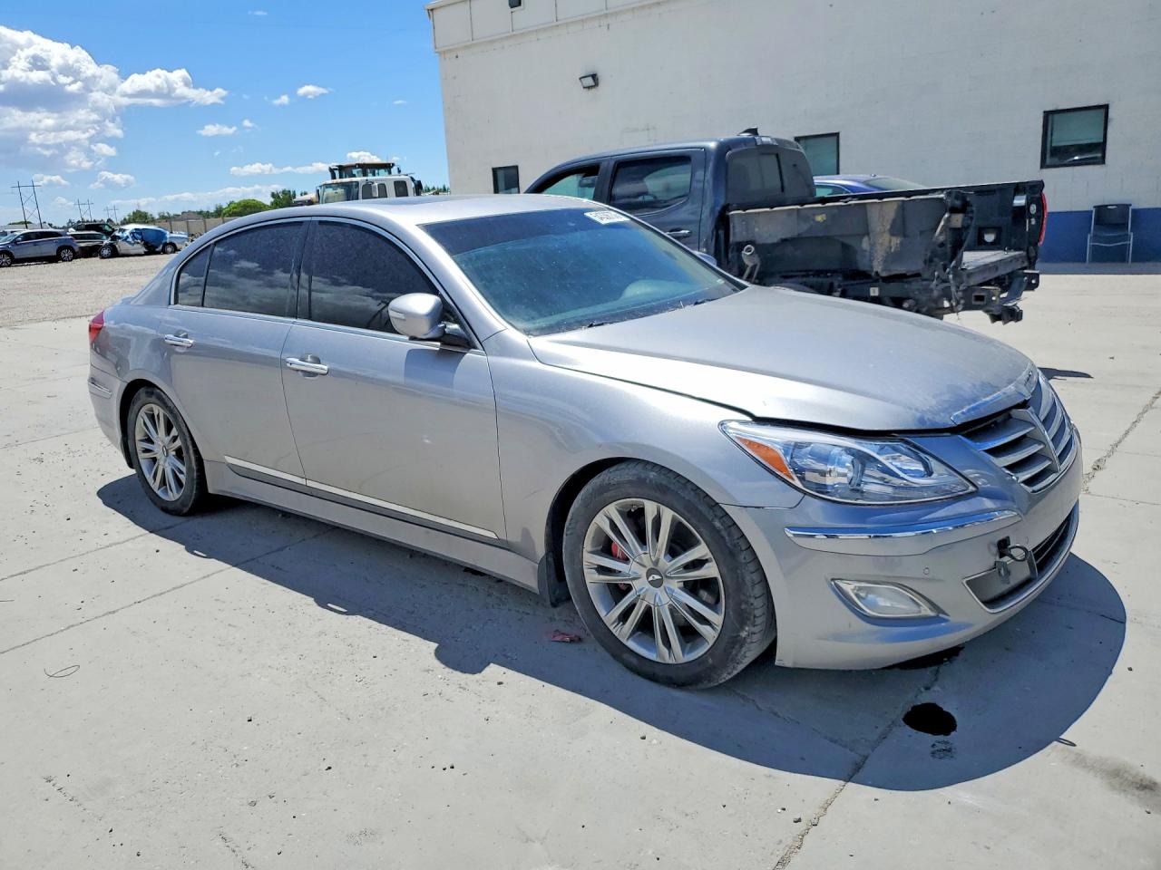 2012 HYUNDAI GENESIS photo 10