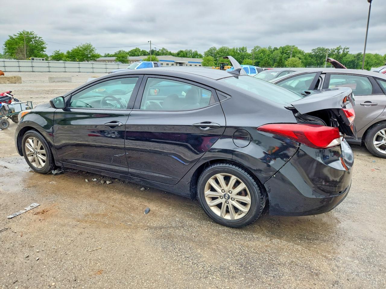 2015 HYUNDAI ELANTRA SE photo 3