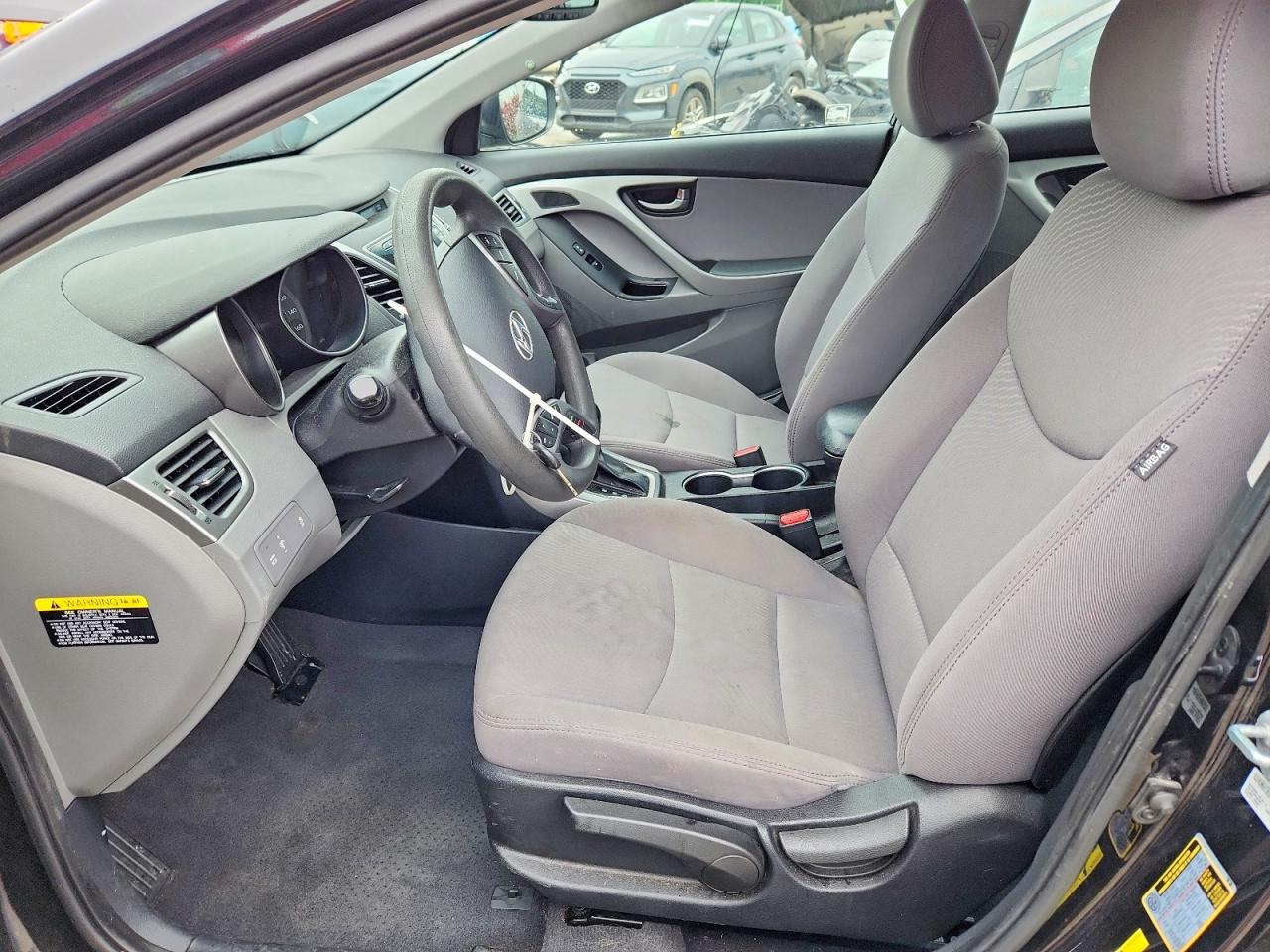 2015 HYUNDAI ELANTRA SE photo 13
