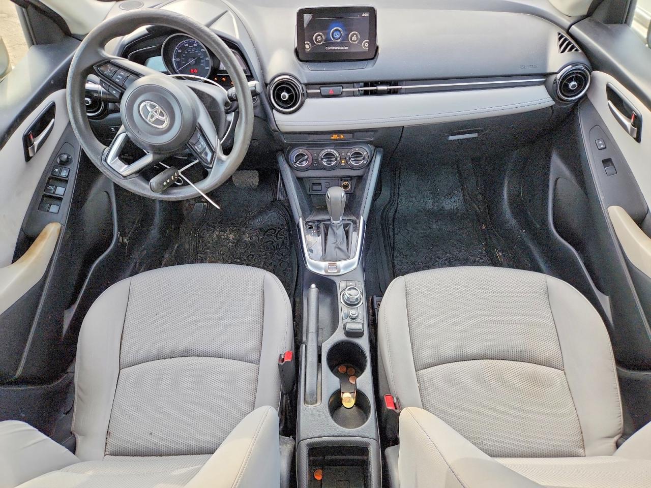 2019 TOYOTA YARIS LE photo 15