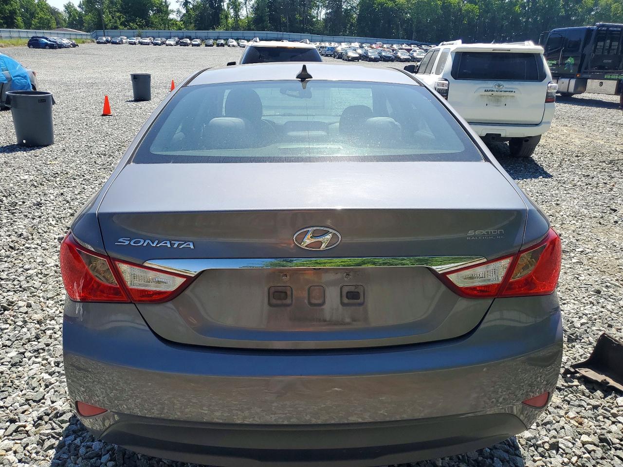 2014 HYUNDAI SONATA GLS photo 16