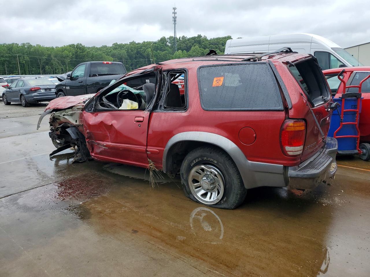 2000 FORD EXPLORER SPORT photo 2