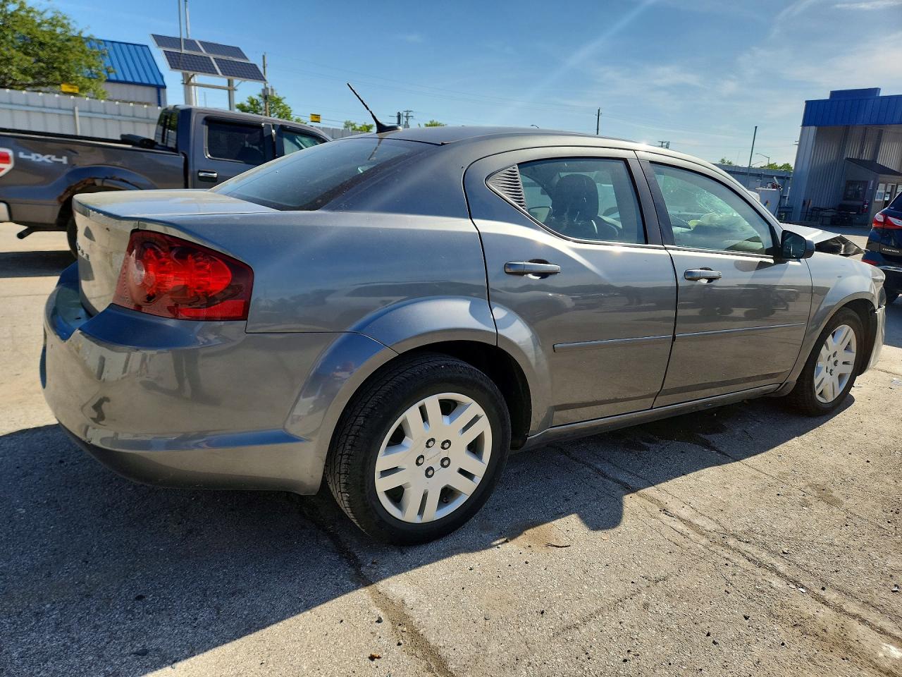 2012 DODGE AVENGER SE photo 5