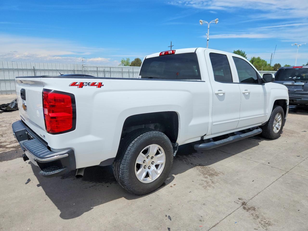 2018 CHEVROLET SILVERADO K1500 LT photo 7
