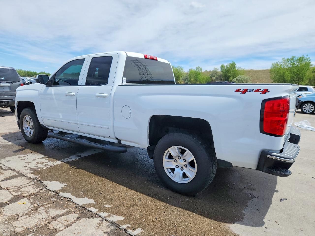2018 CHEVROLET SILVERADO K1500 LT photo 4