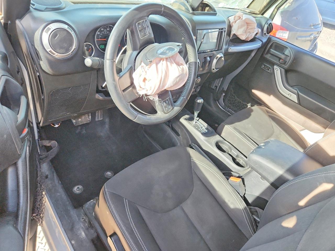 2015 JEEP WRANGLER SAHARA photo 8