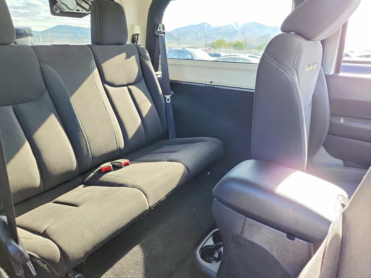 2015 JEEP WRANGLER SAHARA photo 10