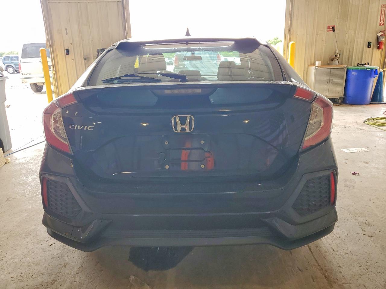 2017 HONDA CIVIC LX photo 11