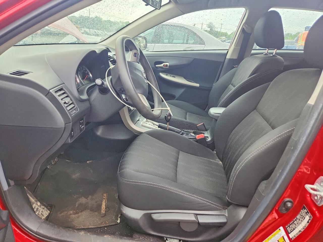 2013 TOYOTA COROLLA S photo 7