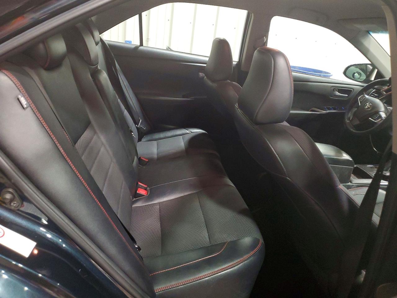 2017 TOYOTA CAMRY SE photo 19