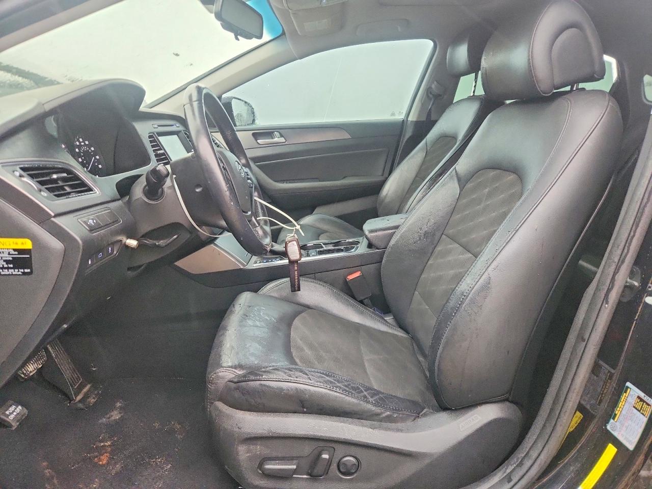 2017 HYUNDAI SONATA photo 19