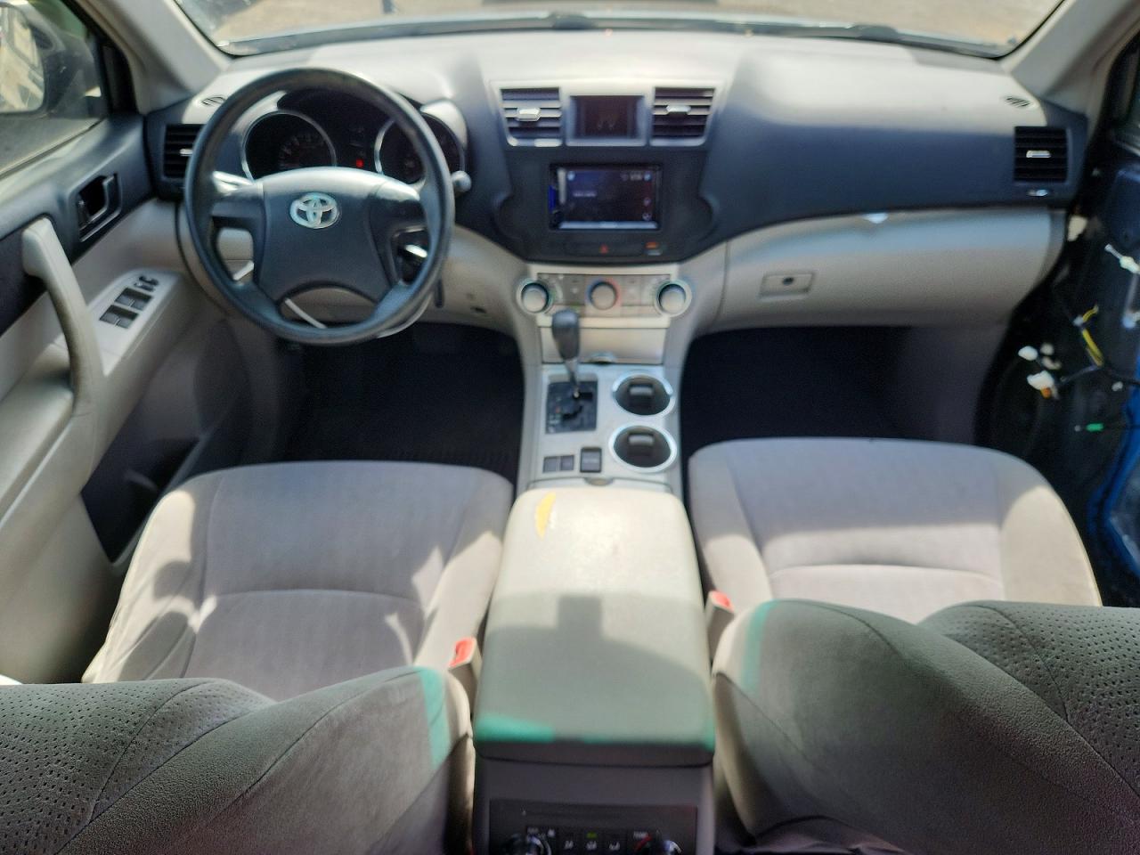 2012 TOYOTA HIGHLANDER BASE photo 15