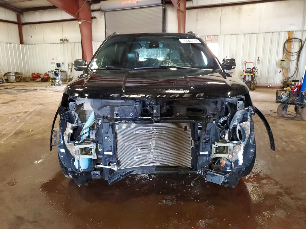 2018 FORD EXPLORER XLT photo 9