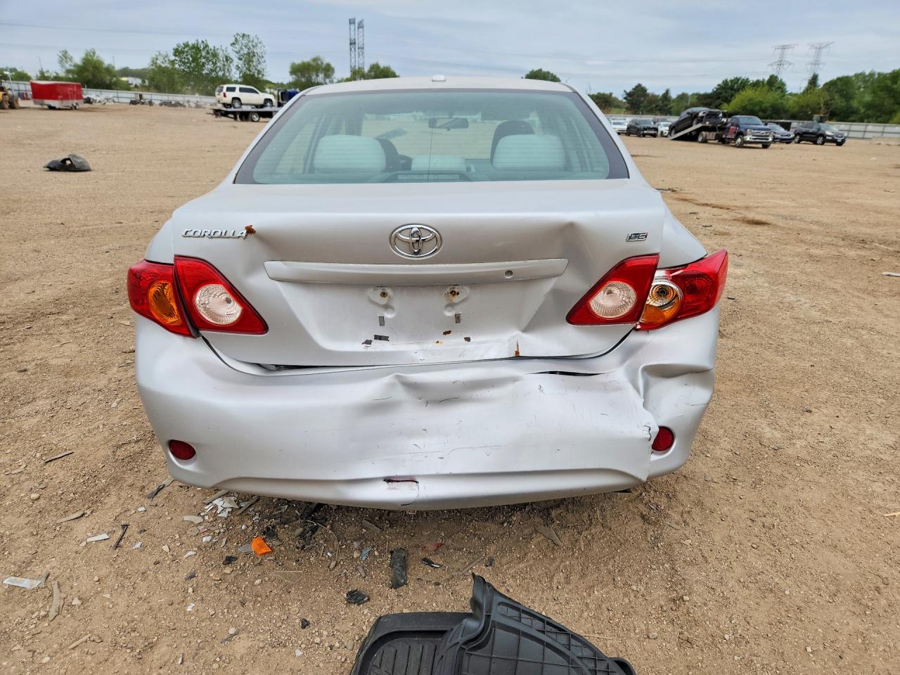 2009 TOYOTA COROLLA LE photo 11