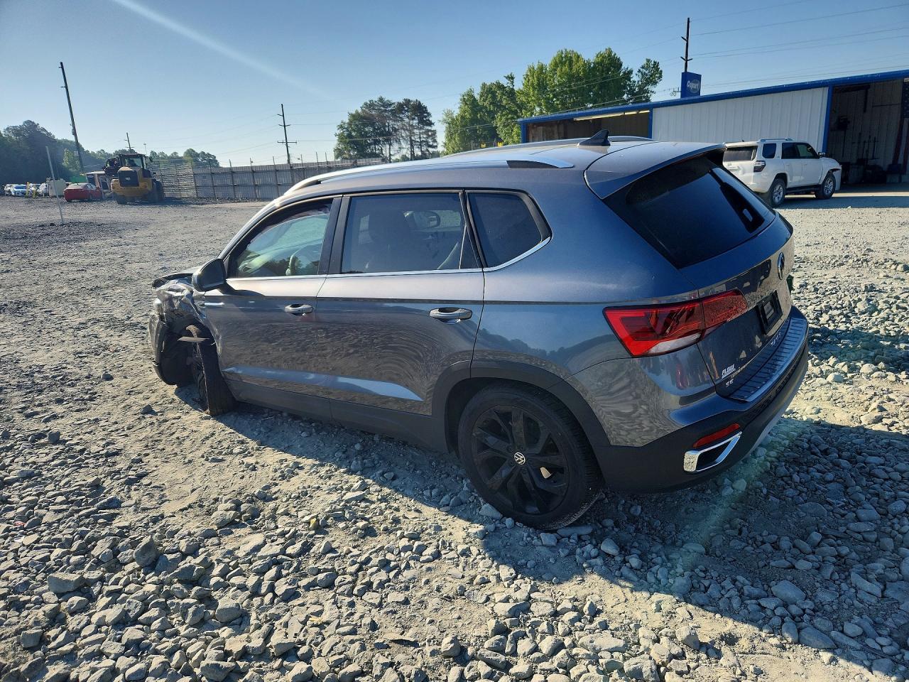 2024 VOLKSWAGEN TAOS SE photo 4