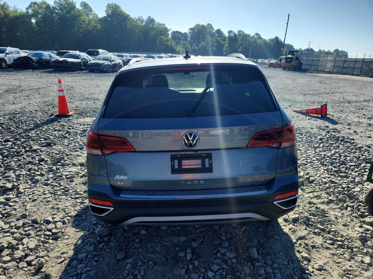 2024 VOLKSWAGEN TAOS SE photo 16