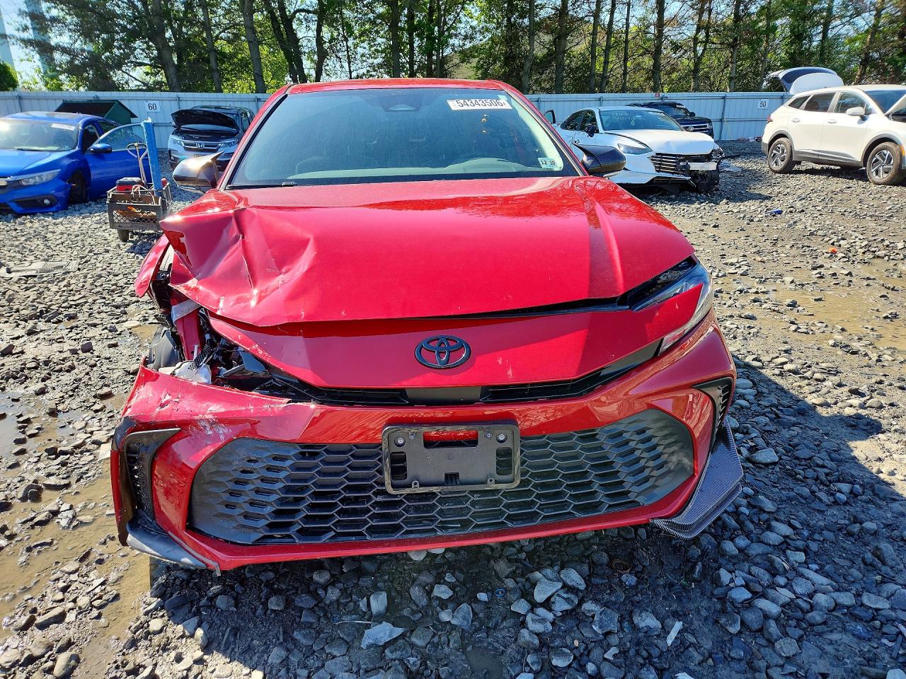 2025 TOYOTA CAMRY SE photo 5