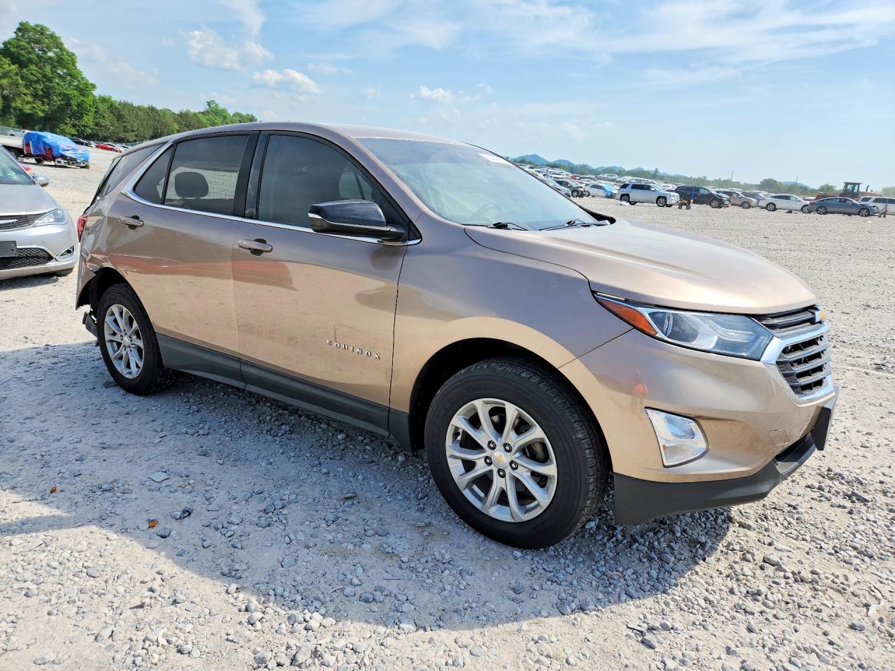 2019 CHEVROLET EQUINOX LT photo 4
