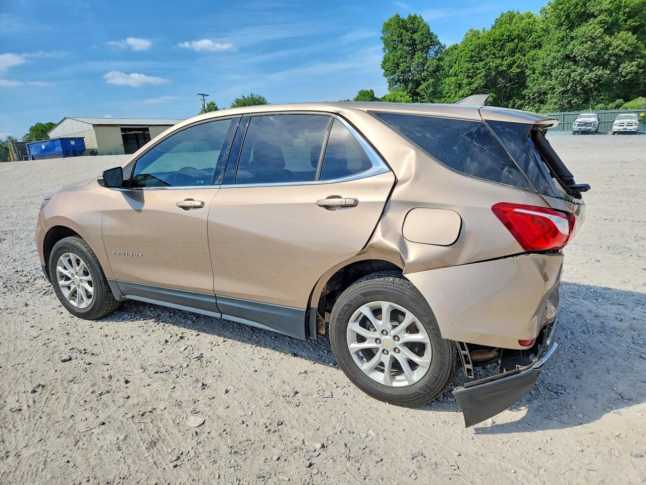2019 CHEVROLET EQUINOX LT photo 2